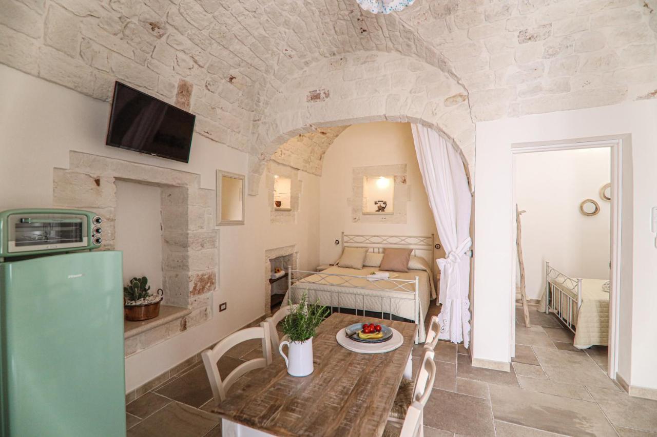 Domus Petra 104 Bed & Breakfast Ceglie Messapica Exterior photo
